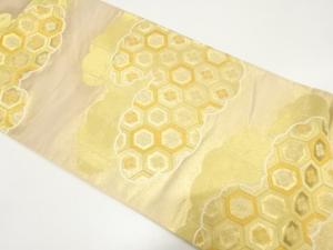 雲取りに花亀甲模様織り出し　袋帯